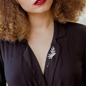 Broszka Lucia srebrna