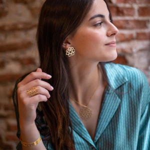 Naszyjnik krótki Cuadrado złoty