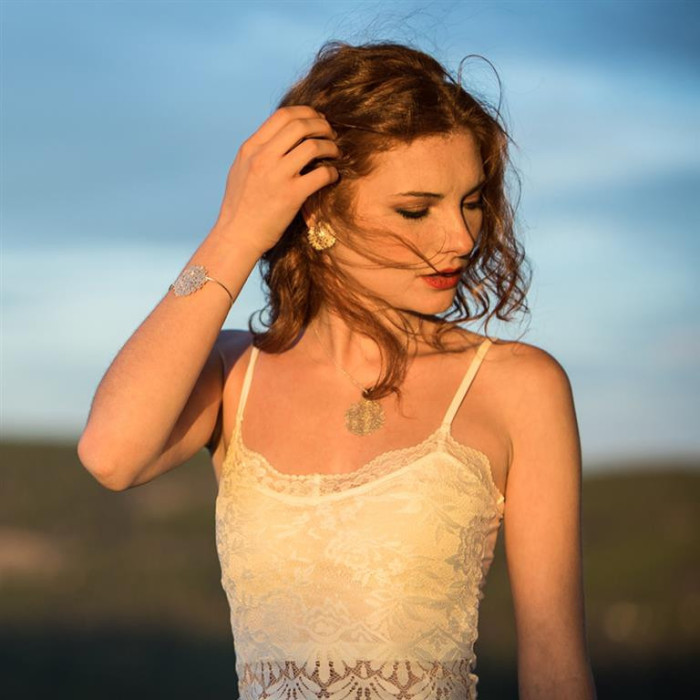 Kolczyki małe Hortensia złote